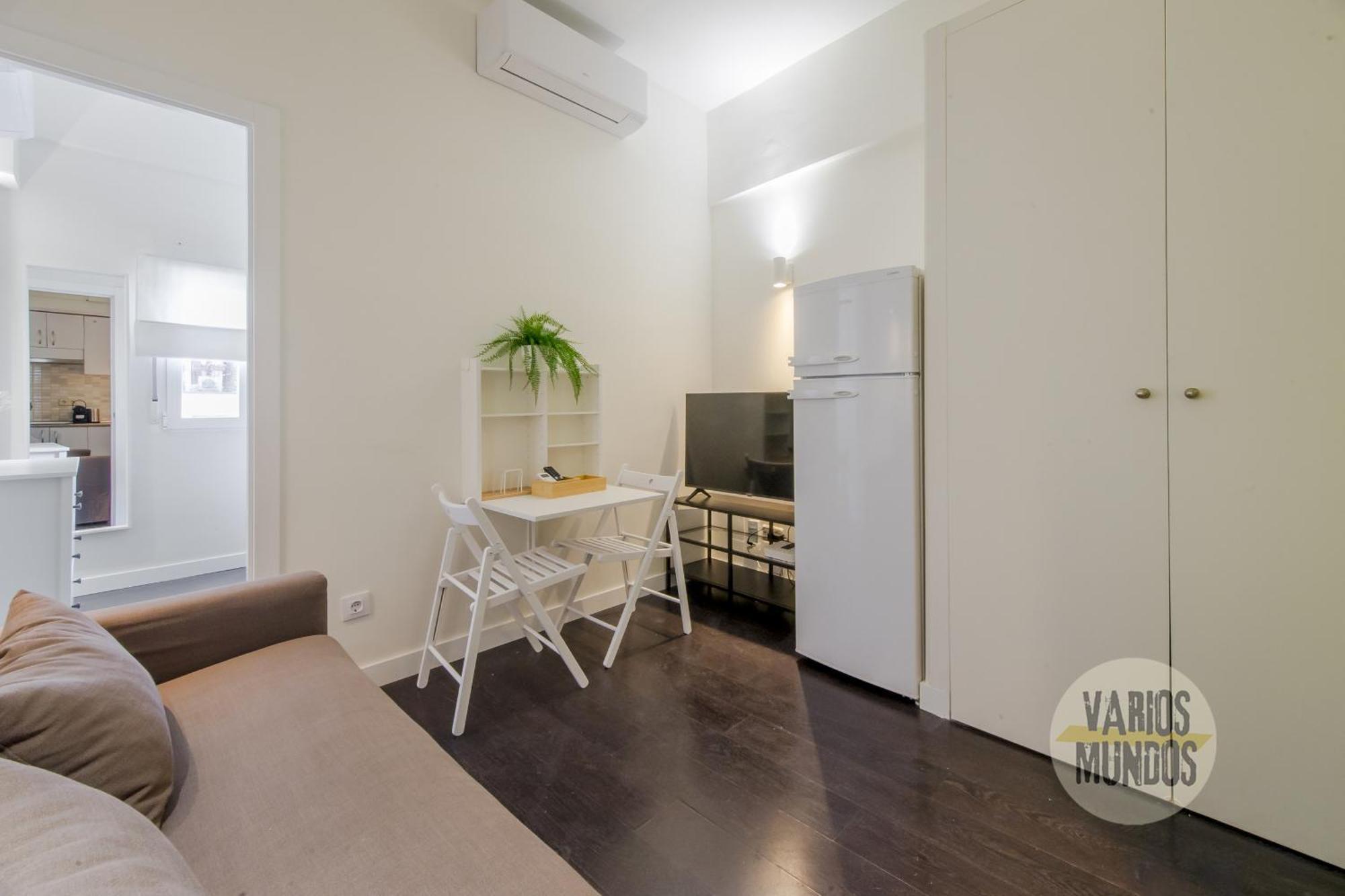 Confortable Apt Para 3 Pax A 1 Min De Gran Via Мадрид Екстер'єр фото